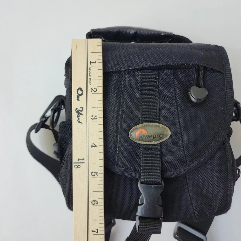 Lowepro EX 120‎ Digital Camera Shoulder Bag Black Padded Case with Strap
